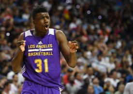 Nahaufnahme von Thomas Bryant im Los Angeles Trikot