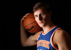 Rookie Tyler Kolek im Jersey der New York Knicks