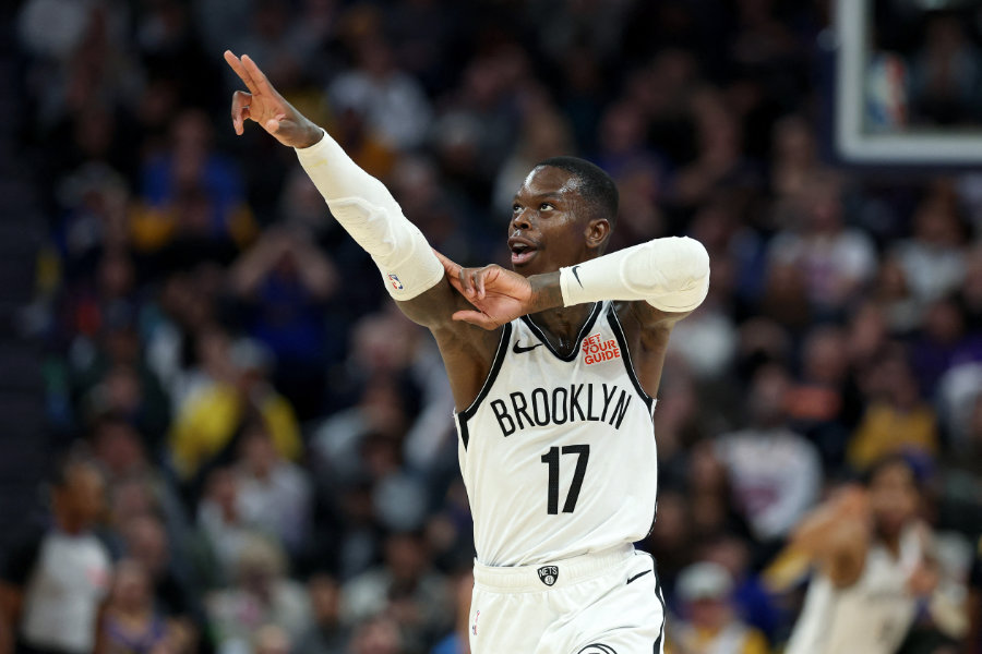 Dennis Schröder von den Brooklyn Nets macht eine Jubelgeste