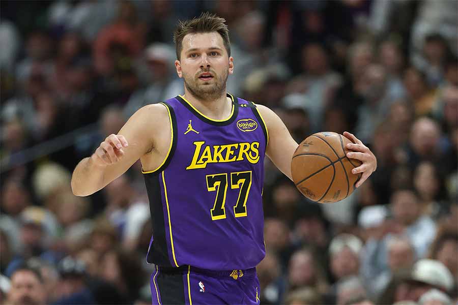 Luka Doncic im Trikot von Lakers